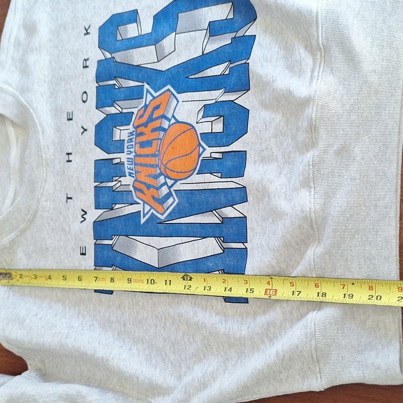 Abercrombie & FitchNew York Knicks Graphic Crewneck Sweatshirt Medium - Picture 5 of 5